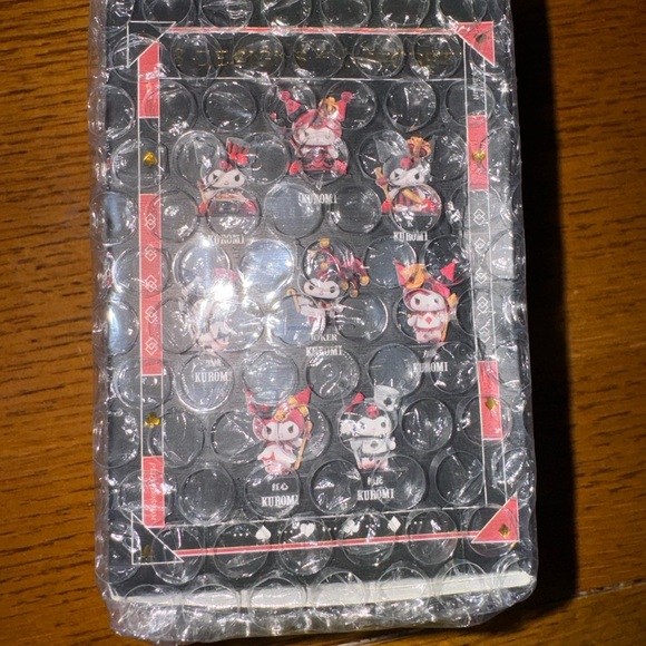 Kuromi joker kingdom series blind box figure the queen - Picture 2 of 2